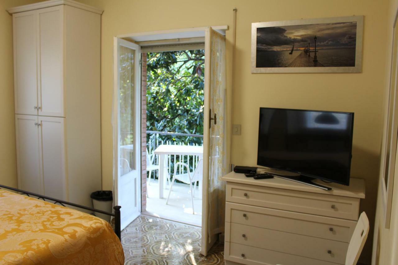 Bed and Breakfast Residenzadelia Ronciglione  Exterior foto