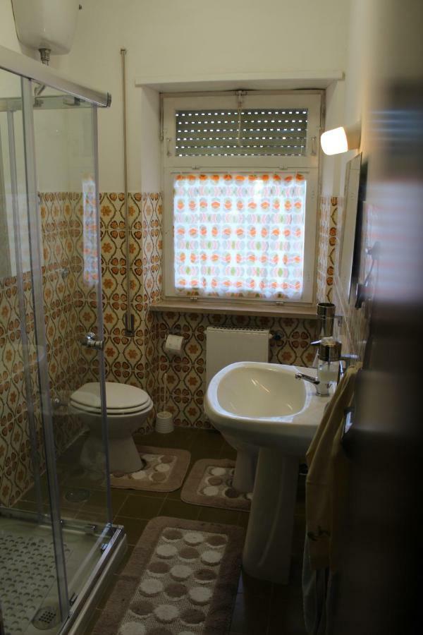 Bed and Breakfast Residenzadelia Ronciglione  Exterior foto